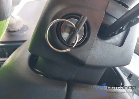 1999 Jeep Cherokee Classic/Sport z USA, uszkodzony, nr VIN 1J4FF68S6XL582593